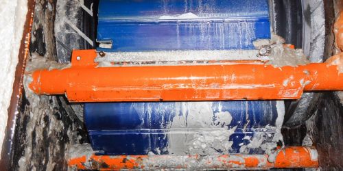 مواد تمیز کننده و شستشوی تسمه نقاله پی وی سی